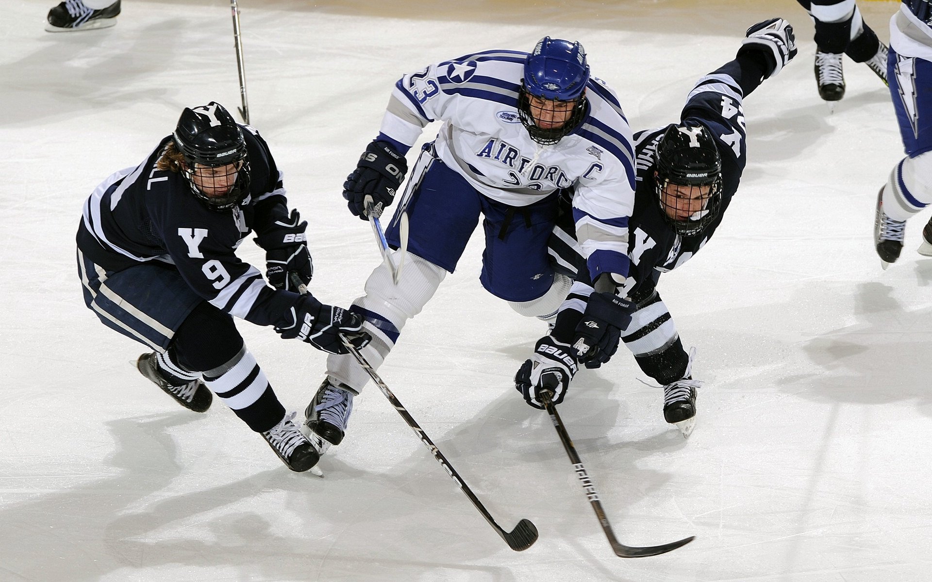 凯撒酋长签约新外援，增强防守实力，足坛 凯撒